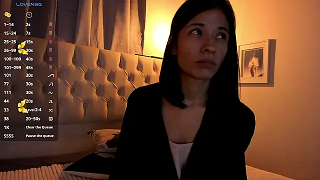 savagequeenbee7 online show from 01-17-25, 01:03