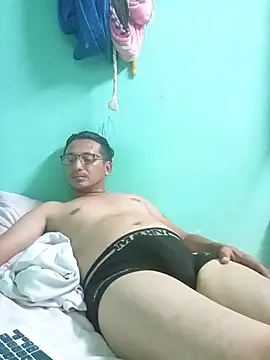 Andresguz35 online show from 03-04-26, 04:40