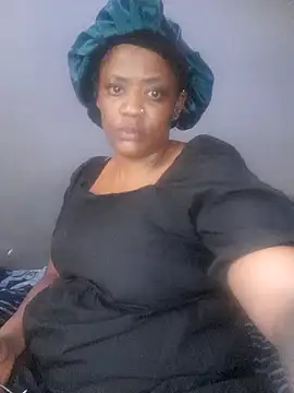 QueenOFthroat online show from 01-26-25, 11:17