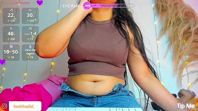Maisa issa online show from 06-18-26, 01:37