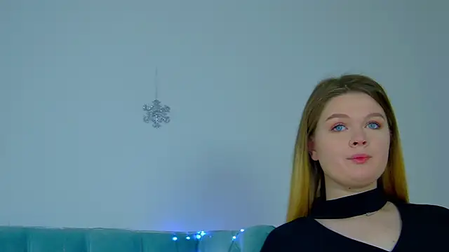 CrystalLyons online show from 12-28-24, 06:17