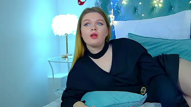 CrystalLyons online show from 12-28-24, 03:26