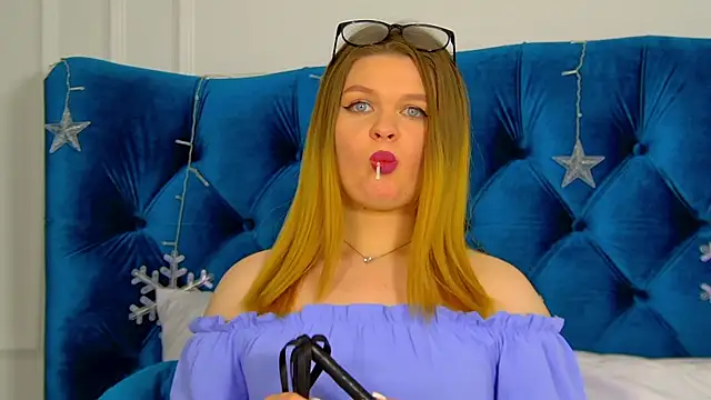 CrystalLyons online show from 12-29-24, 04:19