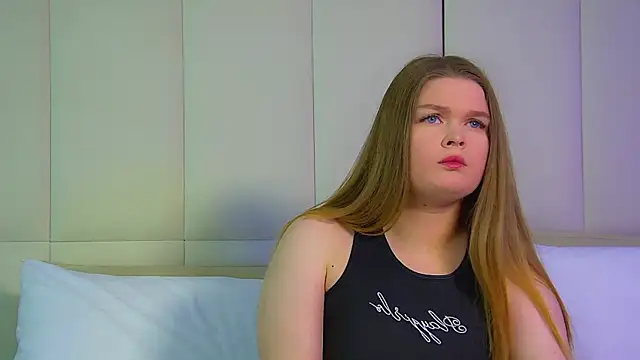 CrystalLyons online show from 10-03-25, 12:13