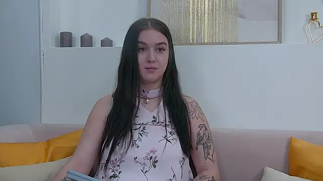 ChristinaMilton online show from 01-08-25, 12:58