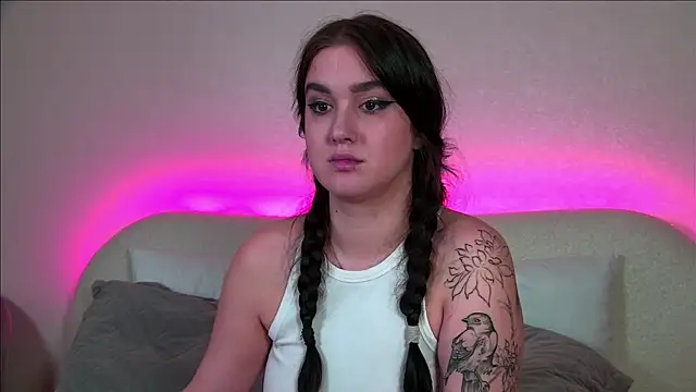 ChristinaMilton online show from 01-21-25, 04:43