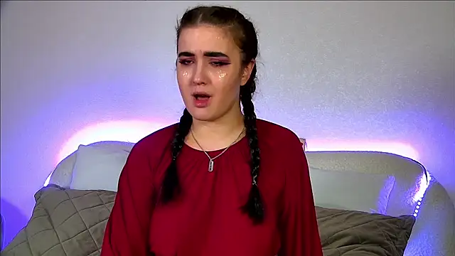 ChristinaMilton online show from 02-17-25, 06:37