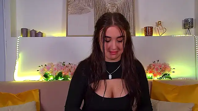 ChristinaMilton online show from 02-18-25, 09:42