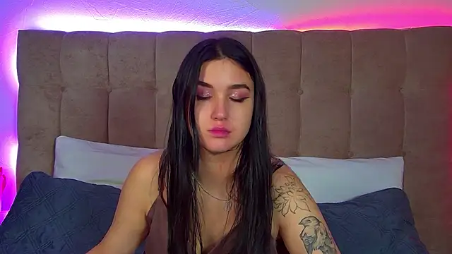 ChristinaMilton online show from 09-08-25, 06:29