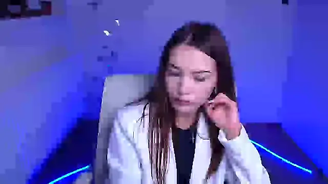Sandy GG online show from 09-19-25, 07:54