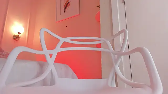 dani skinny  online show from 12-20-24, 02:49