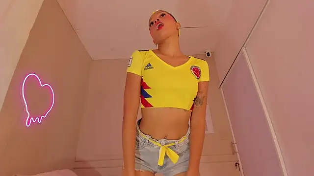 dani skinny  online show from 11-10-25, 11:42