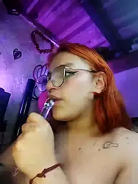 Snapshot of SophiaWeestt99 chatting on 02-08-25, 07:26 SophiaWeestt99 online show from 02-08-25, 07:26