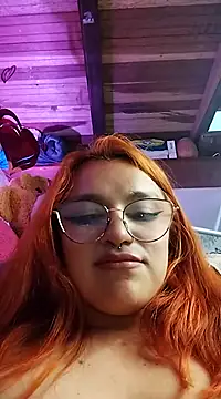 Snapshot of SophiaWeestt99 chatting on 02-11-25, 04:44 SophiaWeestt99 online show from 02-11-25, 04:44