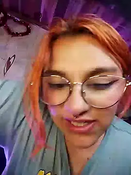 Snapshot of SophiaWeestt99 chatting on 02-20-25, 04:28 SophiaWeestt99 online show from 02-20-25, 04:28