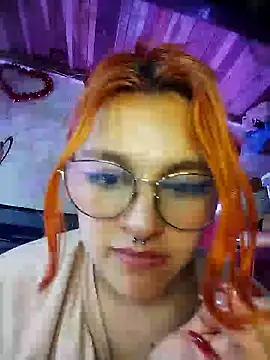 Snapshot of SophiaWeestt99 chatting on 02-25-25, 07:52 SophiaWeestt99 online show from 02-25-25, 07:52