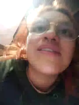 Snapshot of SophiaWeestt99 chatting on 03-02-25, 02:19 SophiaWeestt99 online show from 03-02-25, 02:19