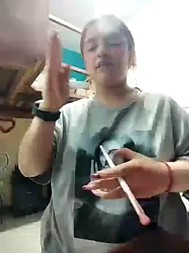 Snapshot of SophiaWeestt99 chatting on 03-06-25, 02:09 SophiaWeestt99 online show from 03-06-25, 02:09