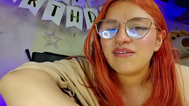 Snapshot of SophiaWeestt99 chatting on 03-23-25, 08:26 SophiaWeestt99 online show from 03-23-25, 08:26