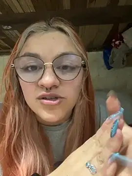 Snapshot of SophiaWeestt99 chatting on 10-02-25, 03:35 SophiaWeestt99 online show from 10-02-25, 03:35