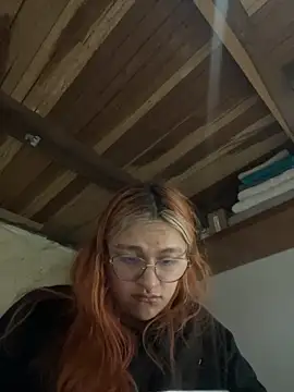 Snapshot of SophiaWeestt99 chatting on 10-16-25, 03:07 SophiaWeestt99 online show from 10-16-25, 03:07