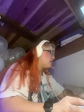 Snapshot of SophiaWeestt99 chatting on 03-31-26, 03:30 SophiaWeestt99 online show from 03-31-26, 03:30