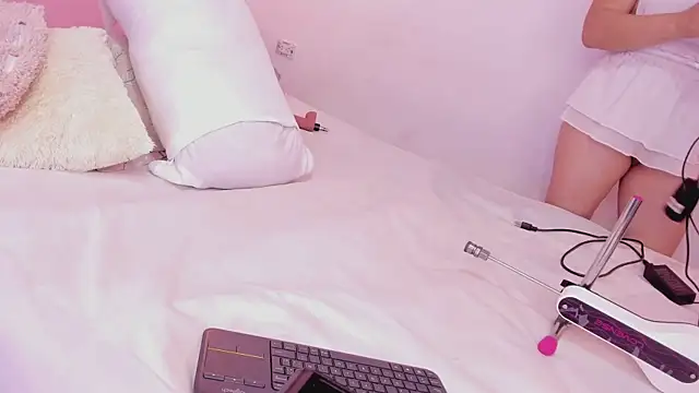 Snapshot of Katta_Gil chatting on 02-27-26, 02:50 Katta Gil online show from 02-27-26, 02:50