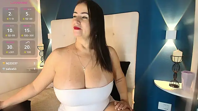 Emmawattsom online show from 11-09-25, 01:42