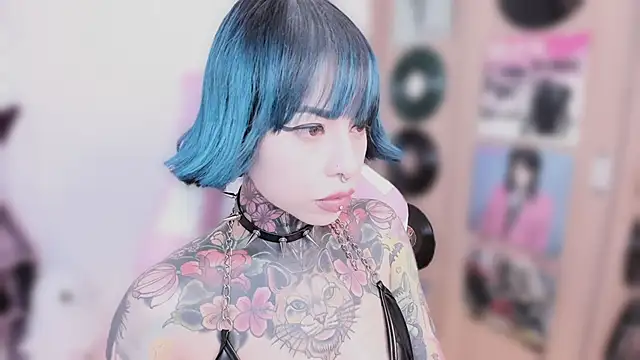 NikkiRamone online show from 02-09-26, 10:30