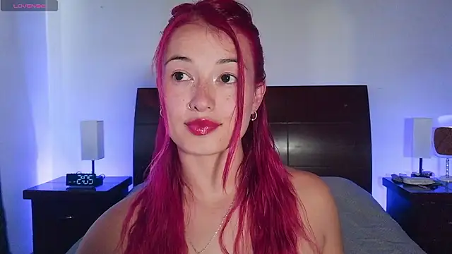 luccycollins  online show from 02-07-26, 07:06