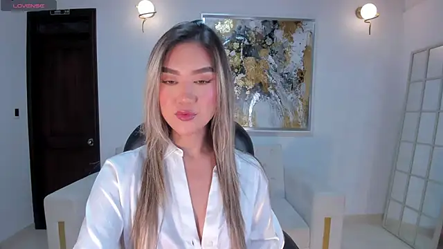 RebeccaHudson online show from 01-22-25, 03:20