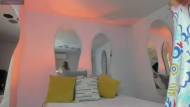 RebeccaHudson online show from 03-07-25, 03:08