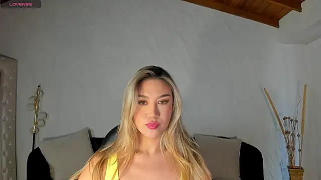 RebeccaHudson online show from 06-25-26, 07:40