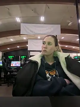 Snapshot of M1ssyk1ssy chatting on 01-31-25, 10:42 M1ssyk1ssy online show from 01-31-25, 10:42