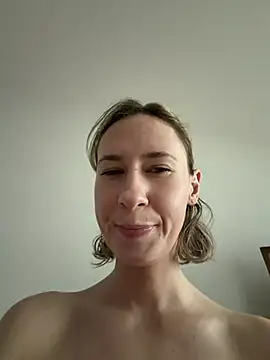 Snapshot of M1ssyk1ssy chatting on 07-19-26, 09:40 M1ssyk1ssy online show from 07-19-26, 09:40