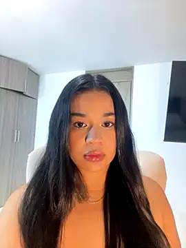 Aitana98  online show from 10-05-25, 02:21