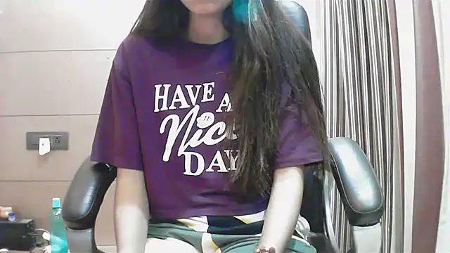 collage hoty online show from 10-12-25, 04:17