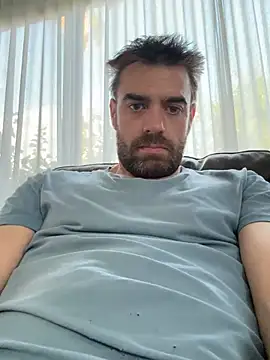 Snapshot of dad_bod_6 chatting on 01-11-25, 08:43 dad bod 6 online show from 01-11-25, 08:43