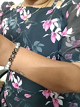 gaurika18 online show from 10-24-25, 05:59