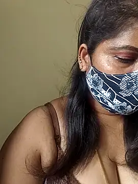 Snapshot of gaurika18 chatting on 04-04-26, 06:11 gaurika18 online show from 04-04-26, 06:11