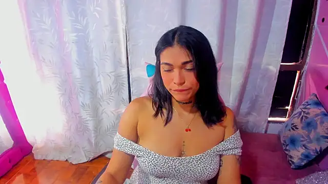 Snapshot of samantha_simur chatting on 03-10-25, 07:40 samantha simur online show from 03-10-25, 07:40