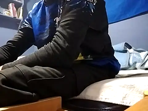 Snapshot of minitranca chatting on 11-16-25, 10:59 minitranca online show from 11-16-25, 10:59