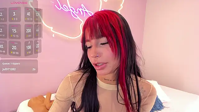 Snapshot of Torimonroe_ chatting on 03-24-26, 10:26 Torimonroe online show from 03-24-26, 10:26