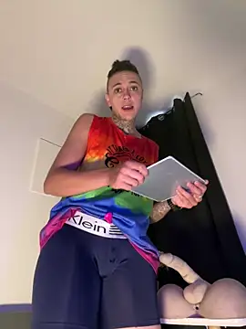  PhillipBrown online show from 02-10-26, 12:09