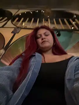 lia moon77 online show from 01-30-25, 01:44