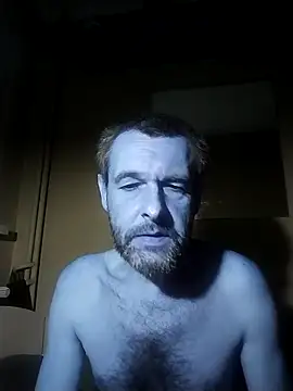 Snapshot of Andrzej-M chatting on 09-12-25, 10:32 Andrzej-M online show from 09-12-25, 10:32