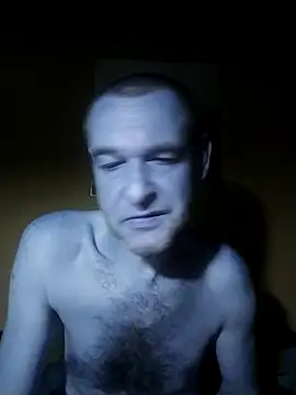 Snapshot of Andrzej-M chatting on 09-23-25, 12:35 Andrzej-M online show from 09-23-25, 12:35