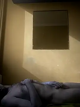 Snapshot of Andrzej-M chatting on 09-23-25, 12:41 Andrzej-M online show from 09-23-25, 12:41