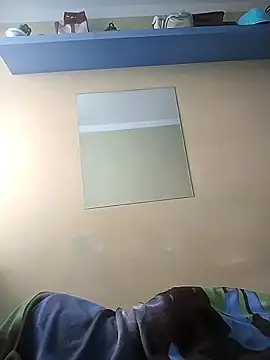 Snapshot of Andrzej-M chatting on 09-26-25, 10:30 Andrzej-M online show from 09-26-25, 10:30