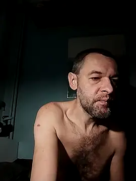 Snapshot of Andrzej-M chatting on 11-30-25, 05:55 Andrzej-M online show from 11-30-25, 05:55